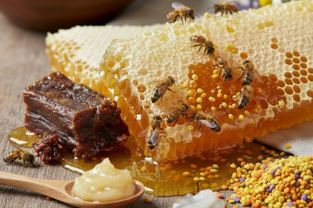 Naturbelassene und pestizidfreie Bienenprodukte wie Honig, Propolis, Gelee Royal und Blütenpollen von der Allgäuer Wanderimkerei